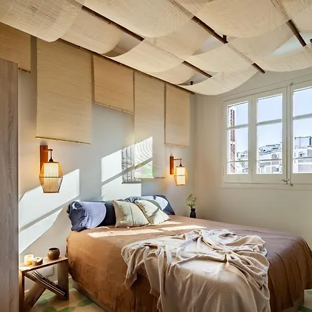 Lidi - 2 Bedrooms And Balcony In Eixample Esquerra Apartment Barcelona