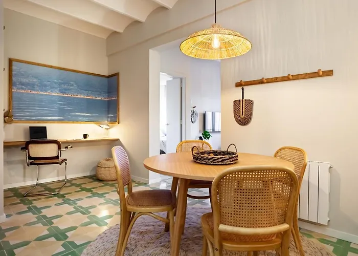 Lidi - 2 Bedrooms And Balcony In Eixample Esquerra Barcelona